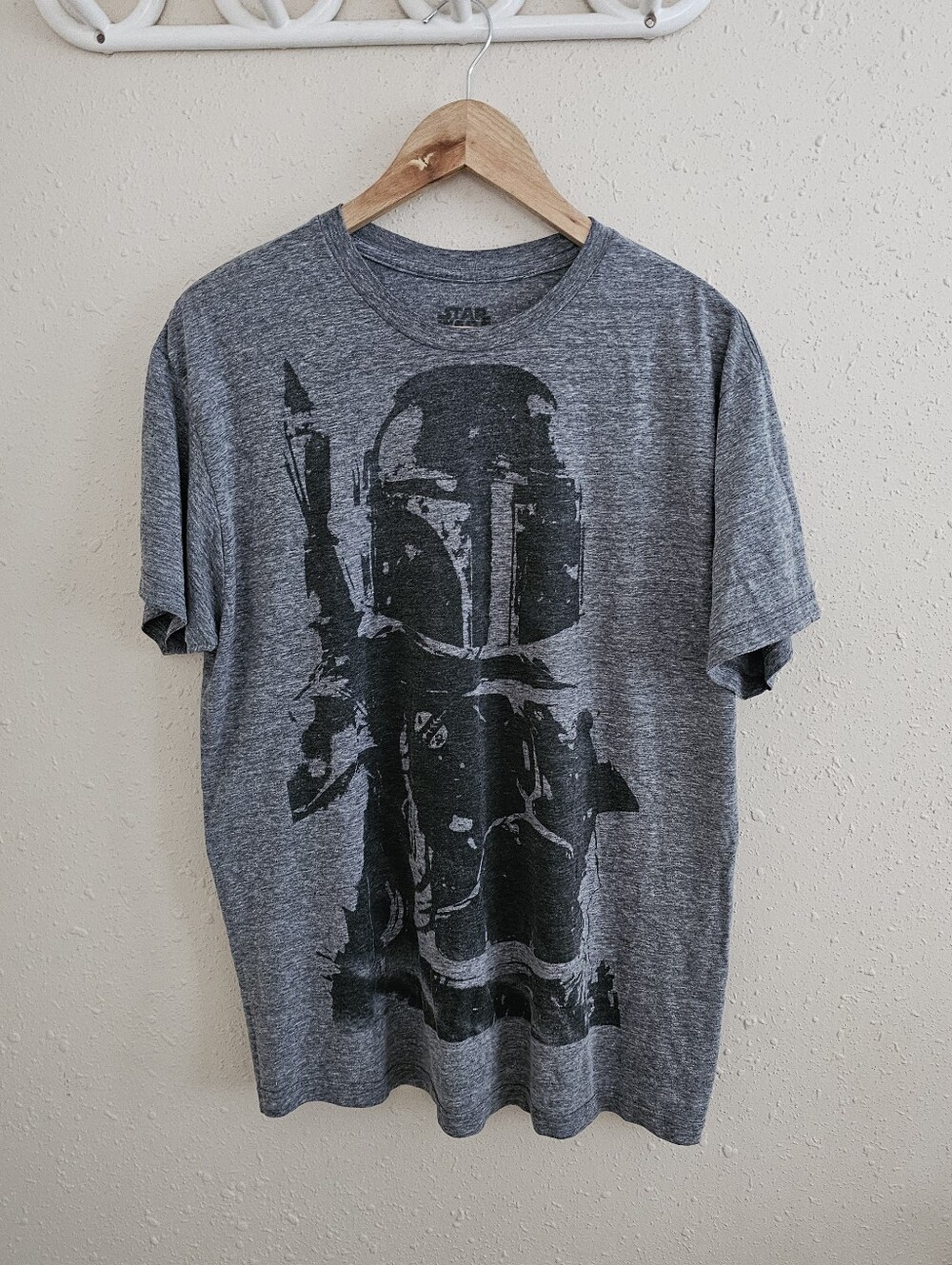 Star Wars Men's Gray Boba Fett Graphic Short Sleeve Tee